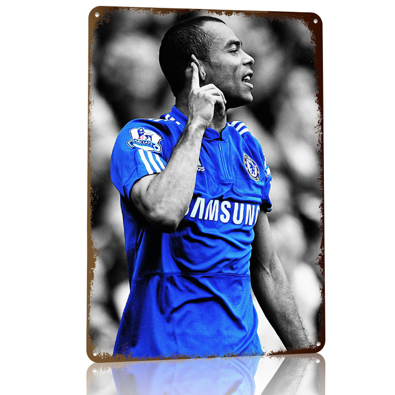 Ashley Cole in Chelsea Jersey  - đánh giá và giá Retro Gaming Jersey