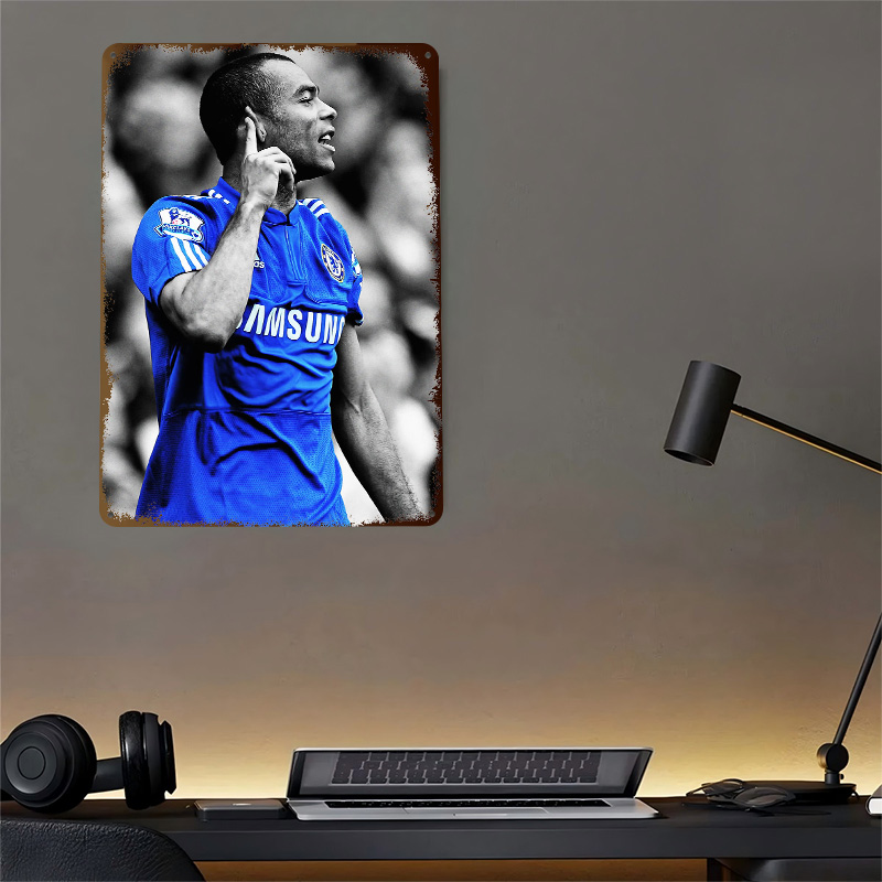 Ashley Cole in Chelsea Jersey  - đánh giá và giá Retro Gaming Jersey
